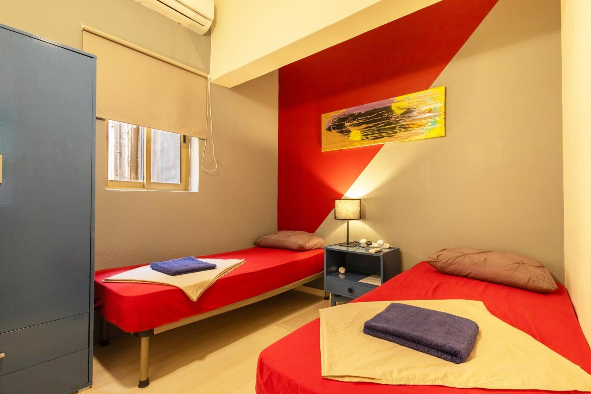 Quiet Ensuite Budget Twin * Sliema